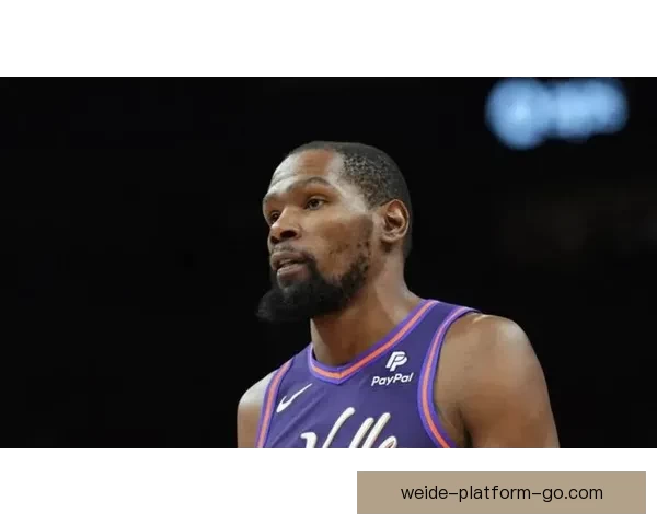 杜兰特谈进攻策略：希望带动队友而非单打独斗